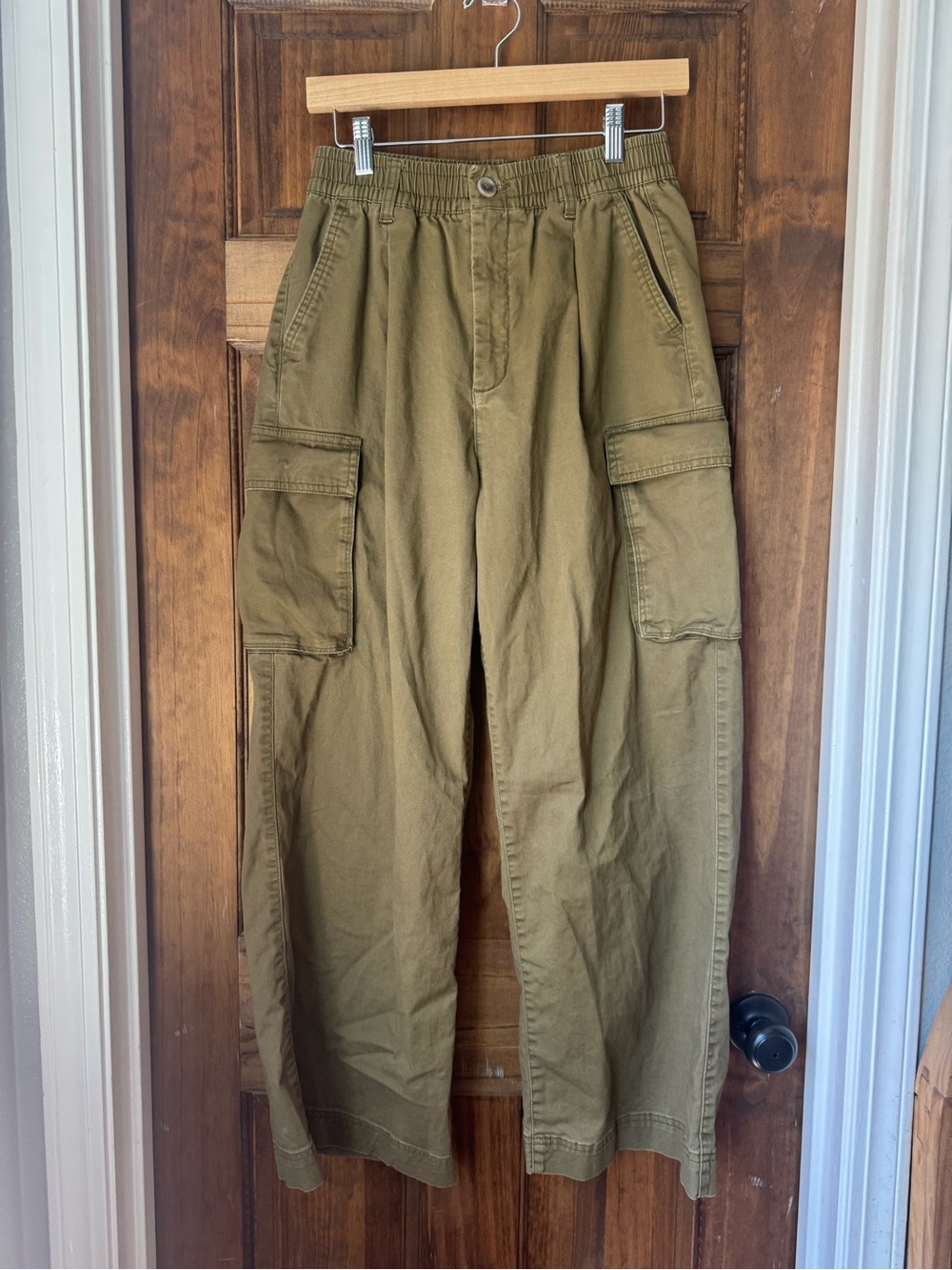 Old Navy Olive Wide Leg Cargo Pants